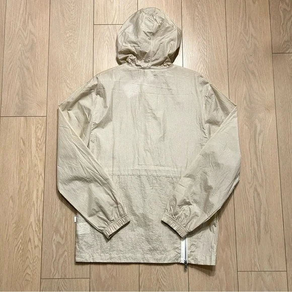 NWT Nike Air Sportswear Beige Hooded 1/2 Zip Pullover Windbreaker Coat Small - Picture 3 of 6